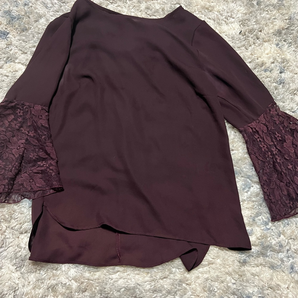7th Avenue Dedign Studio by NY&Co Flowy Long sleeved sheet top